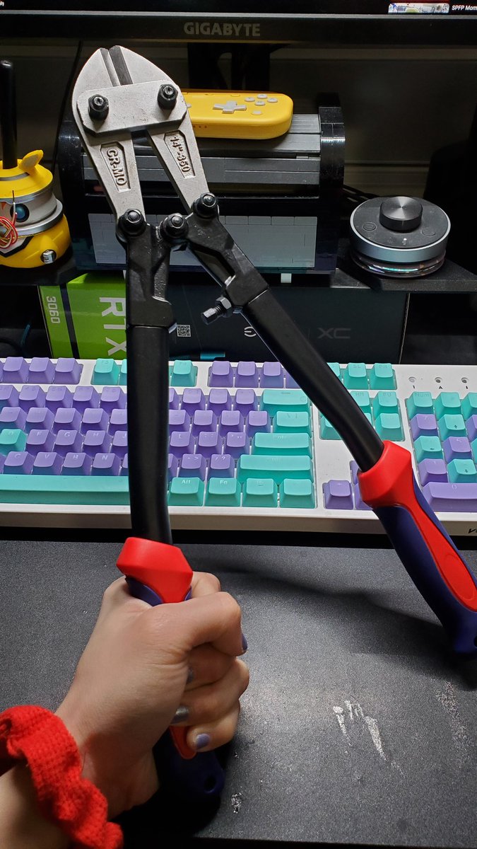 🟣Emimimi🟢 on Twitter "Check out my new gunpla nippers"