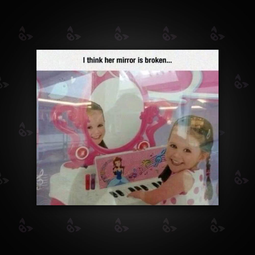 Kallen on Twitter "Mirror mirror on the wall, who's the prettiest Ham of them all?"