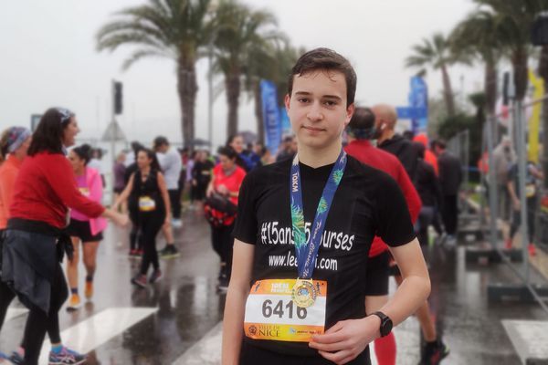 nicerendezvous's tweet photo. "A 15 ans, il court la Prom'Classic et récolte des fonds pour lutter contre une maladie neurodégénérative" https://t.co/KrUx7uTw2R ► @F3cotedazur
#PromClassic #CorpsDeLewy #Nicerendezvous #Nice06 #AlpesMaritimes #Solidarite06 #Sante06 #Sport06 https://t.co/AAyxOSFxma