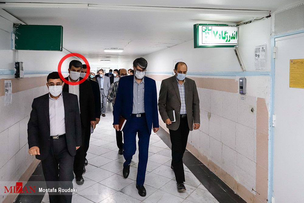 avatoday_news's tweet photo. الله کرم عزیزی معروف به گنده لات گوهردشت رئیس زندان رجایی شهر از تیر ۱۳۹۸ (رییس پیشین زندانهای داراب و کازرون)
#مهسا_امینی https://t.co/KLhv8IoOcu