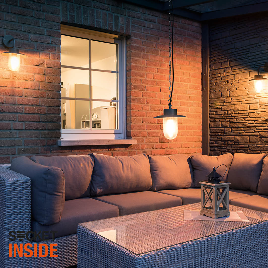 slvnorway's tweet image. Serie med retro-stil kuppel med varianter for feste enten utenpåliggende på vegg, gulv/bakke, tak eller som pendel.

Se mer online: bit.ly/3QpJ6tx

#slv #slvlys #experiencelight #molat #BW22 #ELNR #efobasen #elektriker #elektrogrossist