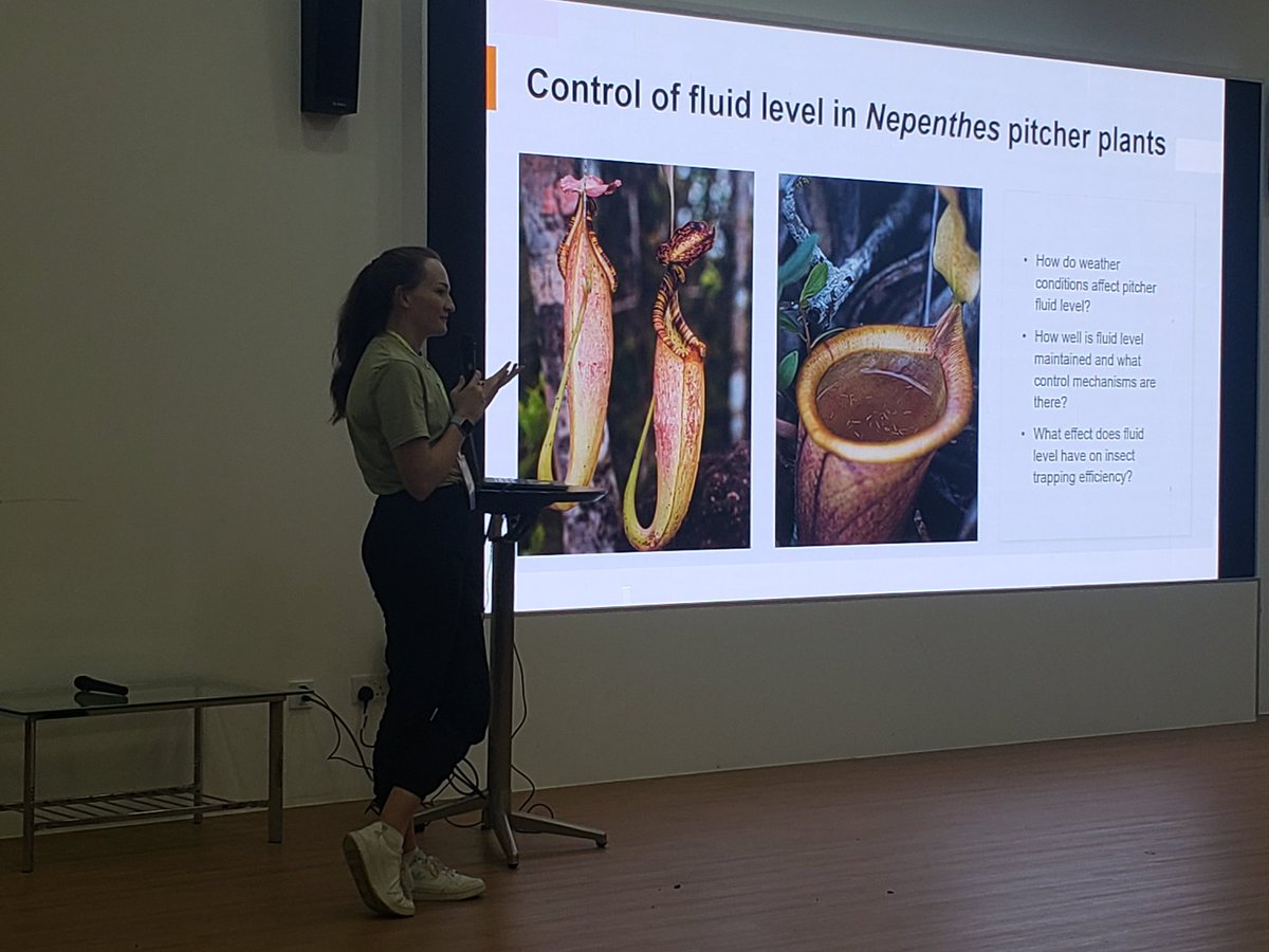 Charlotte Andrews introduces herself at the workshop.