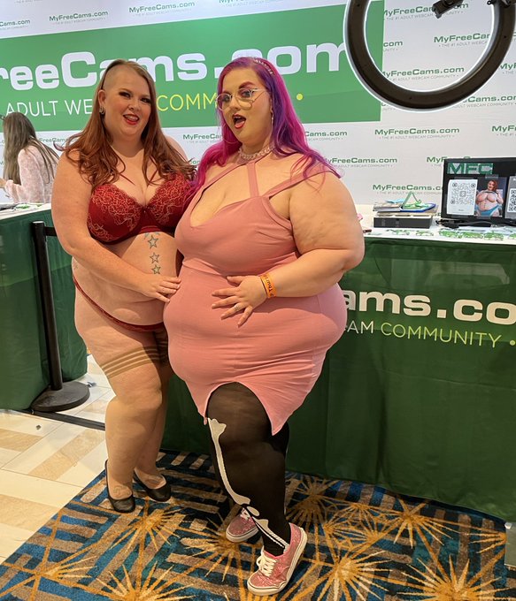 With the lovely @xoautumnhartxo from avns day 2 https://t.co/vRY9PVzyxD<a class="tags" target="_blank" title="On Twitter" href="/?out=eyJ0eXAiOiJKV1QiLCJhbGciOiJIUzUxMiJ9.eyJpYXQiOjE3MjM1MzAzNTcsImlzcyI6InR3cG9ybnN0YXJzLmNvbSIsIm5iZiI6MTcyMzUzMDM1NywiZXhwIjoxNzU1MDY2MzU3LCJyZWRpcmVjdF91cmwiOiJodHRwczovL3R3aXR0ZXIuY29tL3hvYXV0dW1uaGFydHhvIn0.DbeIEbas0Nm7UgchZNrmdGTiwAY_mqDpPwwbSwfZODPCHtyp7vQNecyx-GZMkSLK291zAjUsbIBVmTF2VhPmnA">@xoautumnhartxo</a>