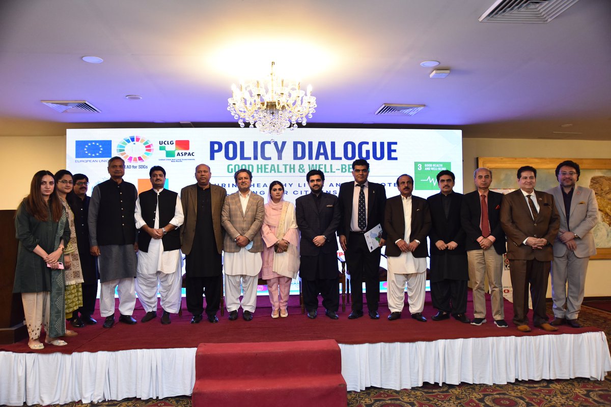 LEAD4SDGs's tweet photo. A fruitful Panel Discussion was conducted by @rizwanjaffar with notable group of respected panelists @MarviRashdi @Qasimsoomro @JaipalChhabria and, Dr.S Jamal.
For complete debate click on link in the quoted tweet.
#lead4sdgs https://t.co/tU6JW1VGYK