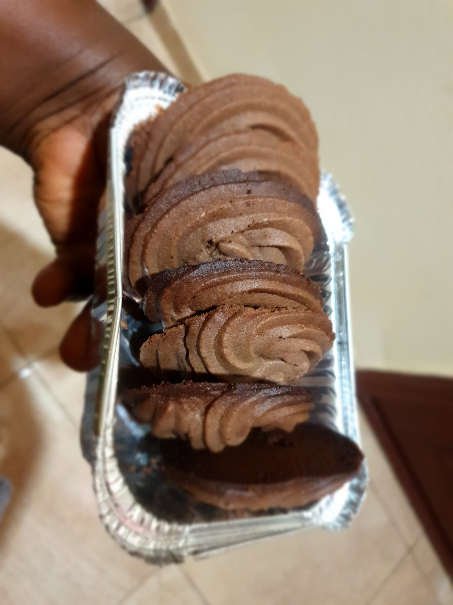 Omotawler's tweet photo. Good morning Abuja! Dessert Spells  has resumed💃. Cake slices and cake parfait will be available from tomorrow😋. And there will be free cookies with every order😝💃. 

Please patronise me &amp; Retweet🙏.

PS: Preorder for large quantity is available✅️

#AbujaTwitterCommunity https://t.co/kGD3KpO78m