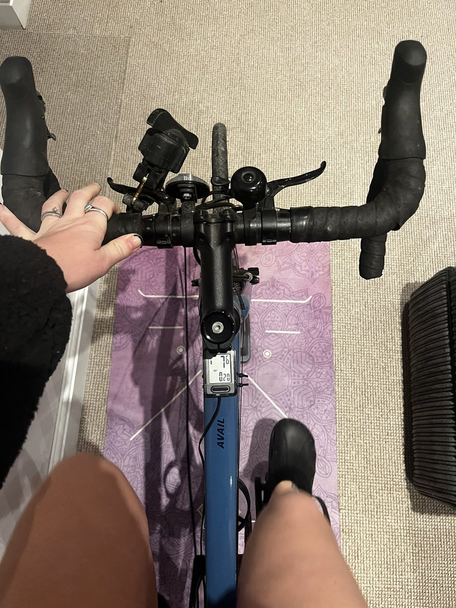 3 miles for #TeamWales before work. Yes, I’m in crocs. Don’t judge. Croc miles still count 🥴@_Run1000