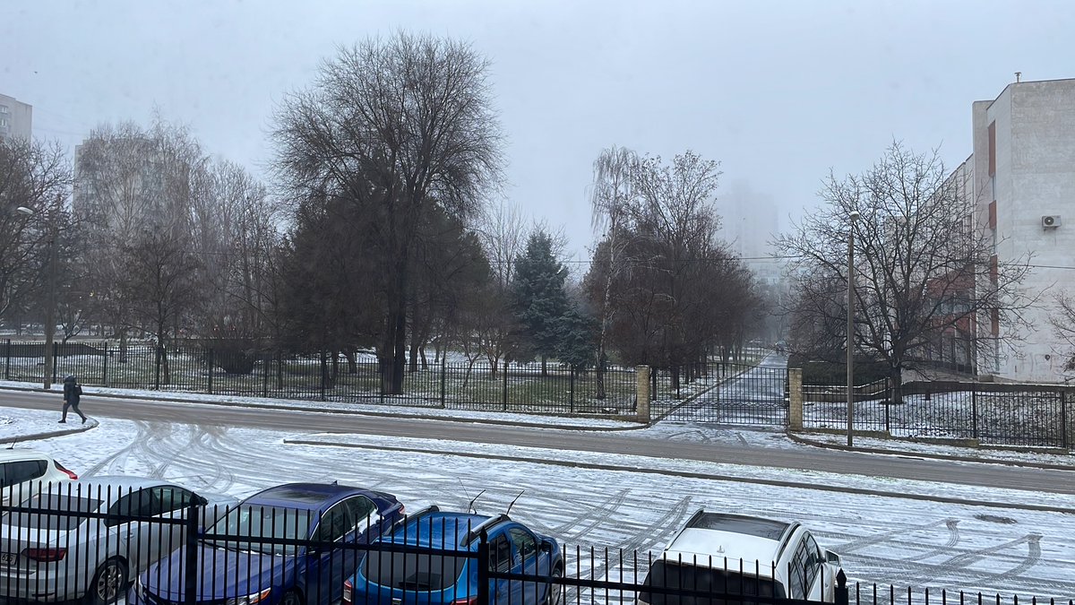 HIS_Moldova's tweet photo. "Just like that", we are back (does anyone in Moldova ๐ฒ๐ฉknow/remember Tommy Cooper?). It's cold, gloomy, grey but it was a good start back to a new year & a new semester with lots of nice events ahead planned this winter. Stay warm! #NewYear #NewSemester #SchoolReturn #Winterโ๏ธ https://t.co/Z8600zGgV2