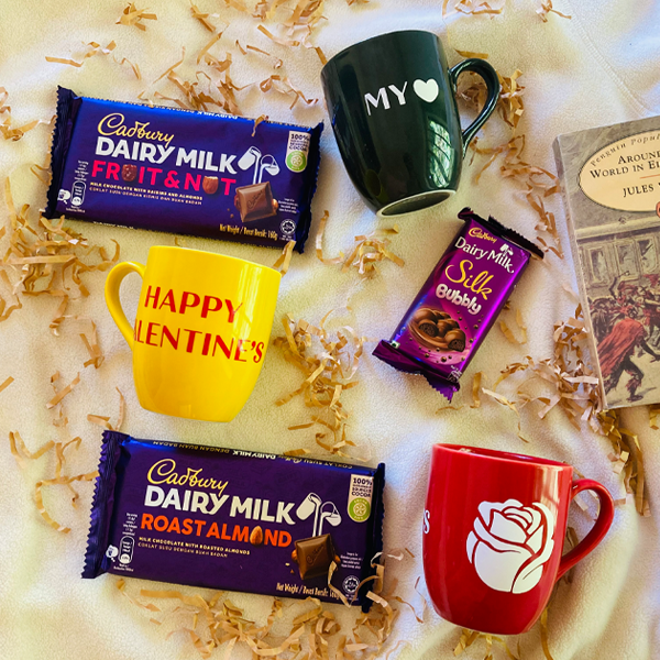 choco_insight's tweet photo. #valentines collection 🌹🌹 #porcelain #mug + #chocolate 🎁🎁🎁

https://t.co/IYziX065dn
👉Pre order ur packages !!!
👉from LKR. 2500 onwards...
👉Island wide free 3 day delivery
👉Customized quote from #Sticker or #screenprinting 

 #cadbury #MagicBox #FerreroRocher #loversday https://t.co/iZHNrut1am
