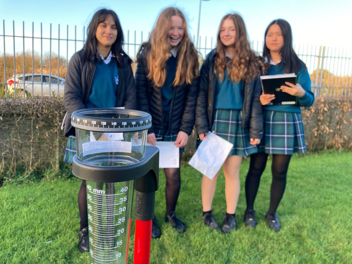 @GLOBEIreland @IrelandYre @CARO_ASBN @DublinCARO @EPAIreland @WatersProgramme @BTYSTE @IrishSciTeach @IrishSchSusty @JCGeography 2B started their citizen science project today. A great project to get the students thinking about the impacts of climate change & how we can adapt. The rain guage is in place & we are ready to take readings.