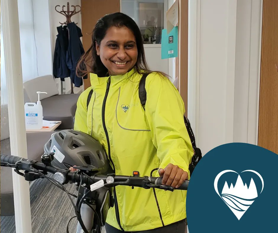 Pineshield's tweet photo. Thuchira visited our offices recently and we just had to get a photo of her in her branded Pineshield gear! 🚲 

#workwear #cycletowork https://t.co/d94XtEDQq9