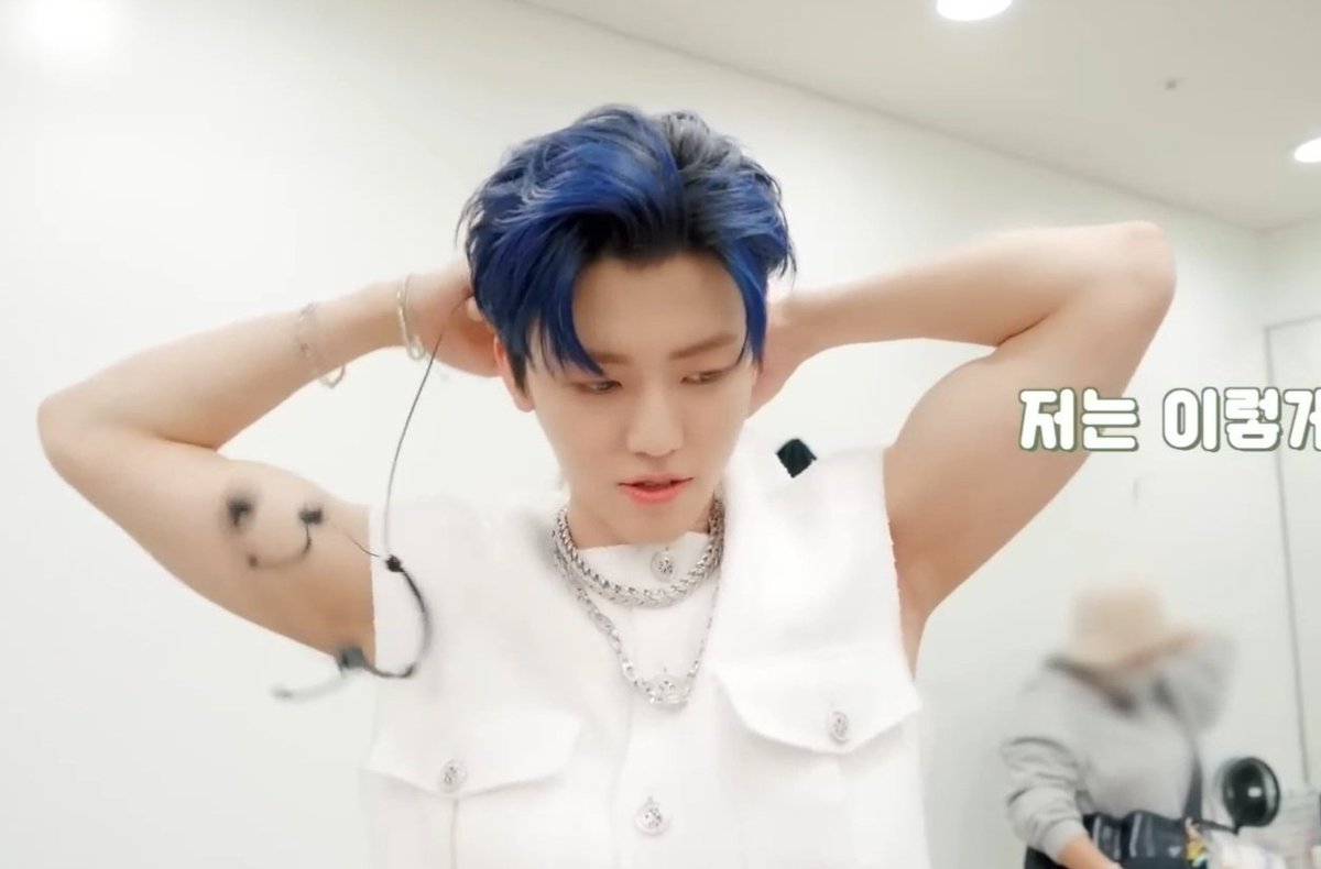 the813Degrees's tweet photo. เค้าแกล้งเราแล้วทุกคน มุง ㅠㅠㅠㅠㅠㅠ https://t.co/auhhZNON9J