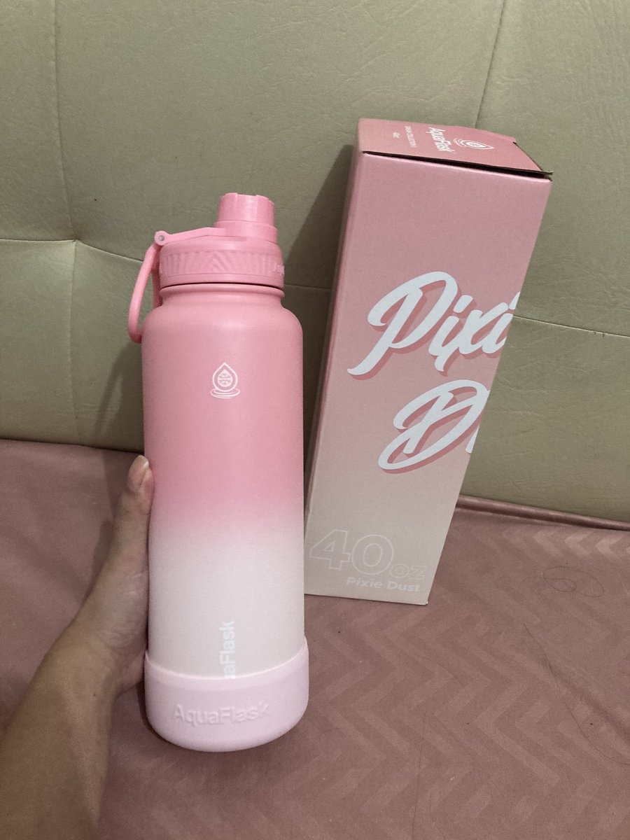 chaesoobinms's tweet image. WTS/LFB

Aquaflask 40oz pixie dust

- 1,190 + lsf
- kakabili lang kanina sa marquee mall

RFS: extra since meron na pala yung pinsan ko. 
#aquaflask #dreamcollection