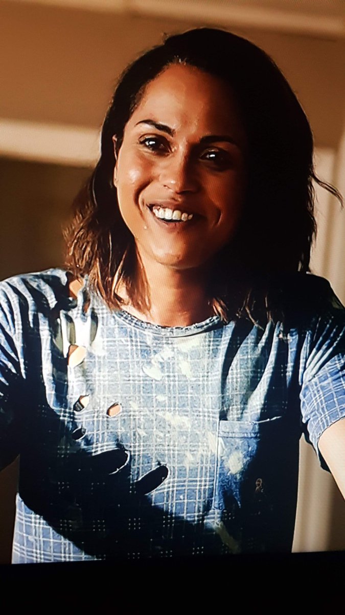 FMolico's tweet photo. Para usar essa camiseta, tem que ter estilo e personalidade, isso Jackie Quinones tem de sobra🤩😍 https://t.co/Z6HinBKoww