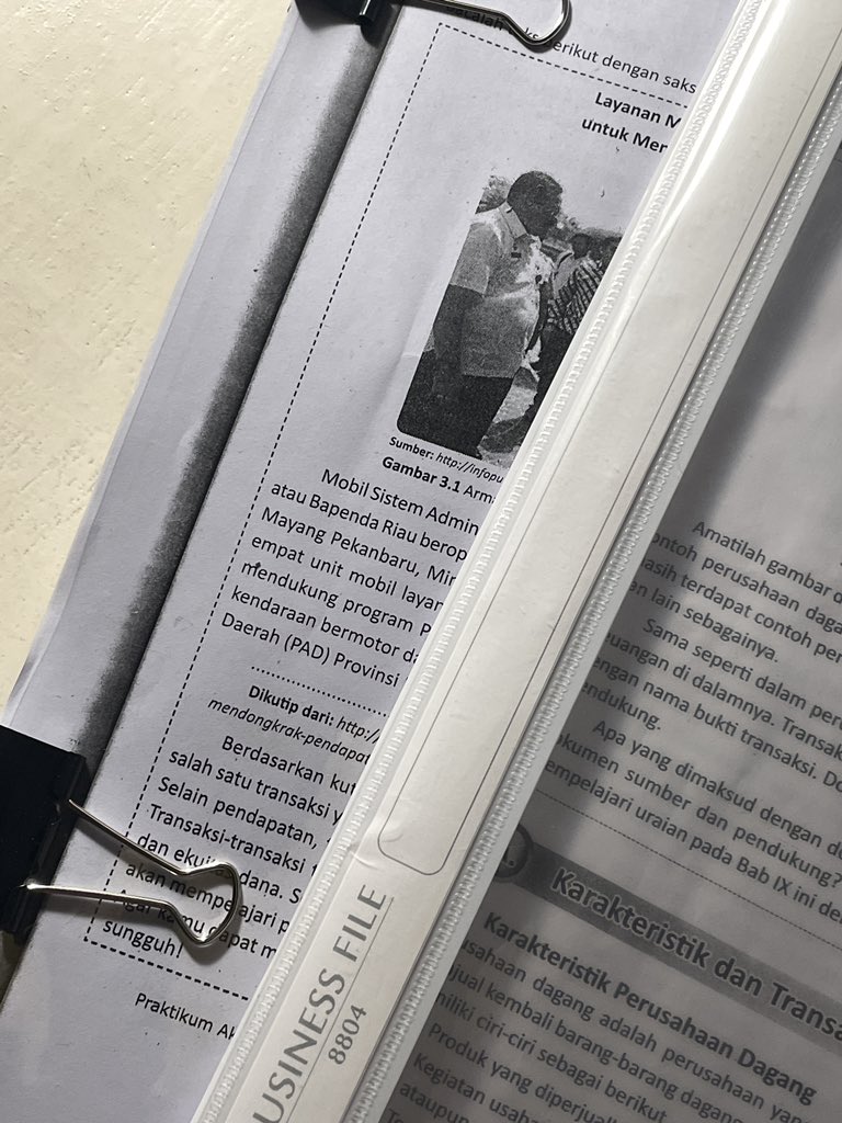 studwithlea's tweet image. 🪄 O9 / O1 — I've finished all my homework so I can relax more while preparing for my drama project