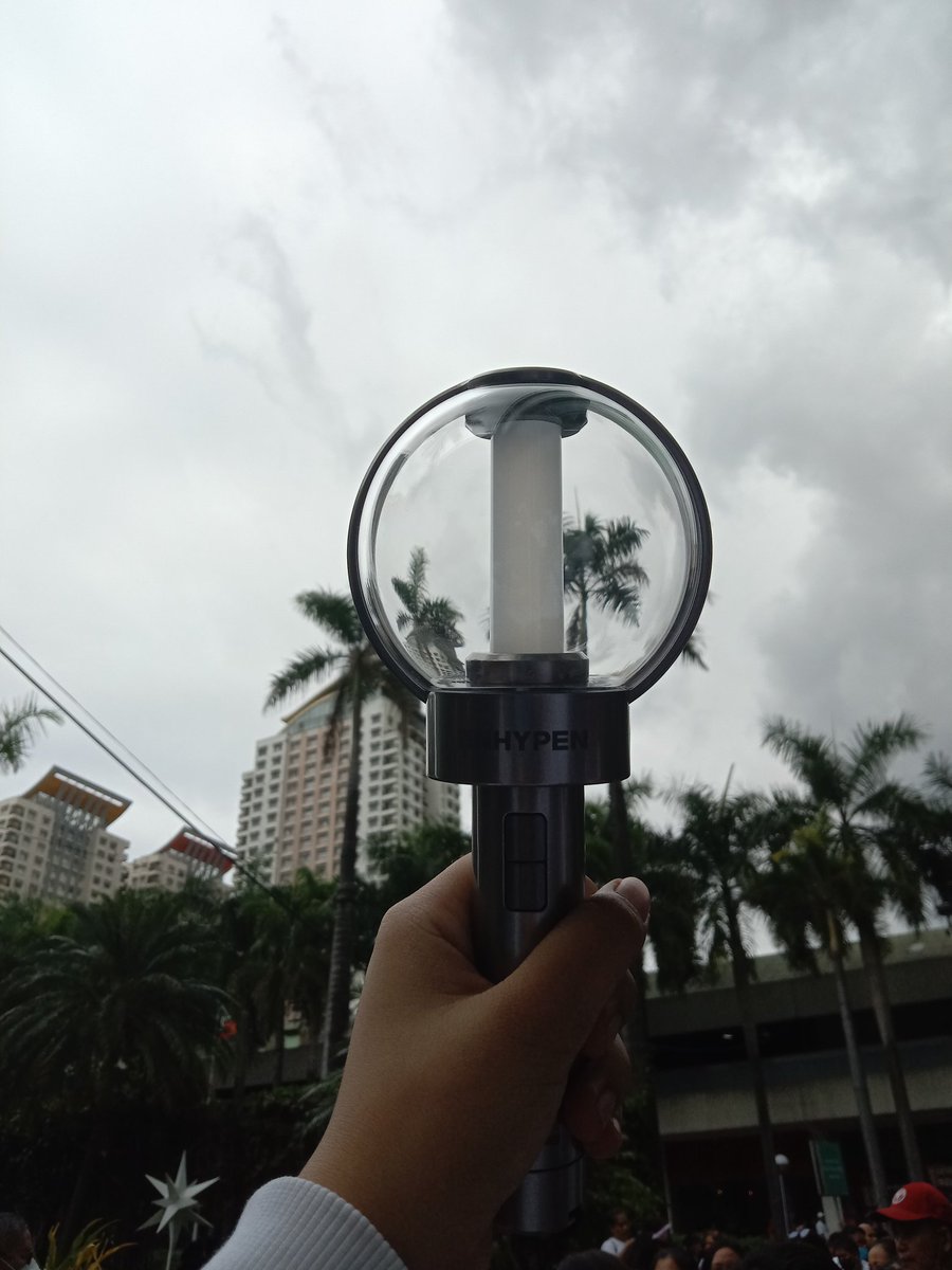 Sennkiss's tweet photo. #HappyNoonaPROOFS

hi po ! @happynoonastore
I already received my engene bong last saturday, thankyou for packing it safely. Until our next transaction<3 https://t.co/z7ZxReKHLk