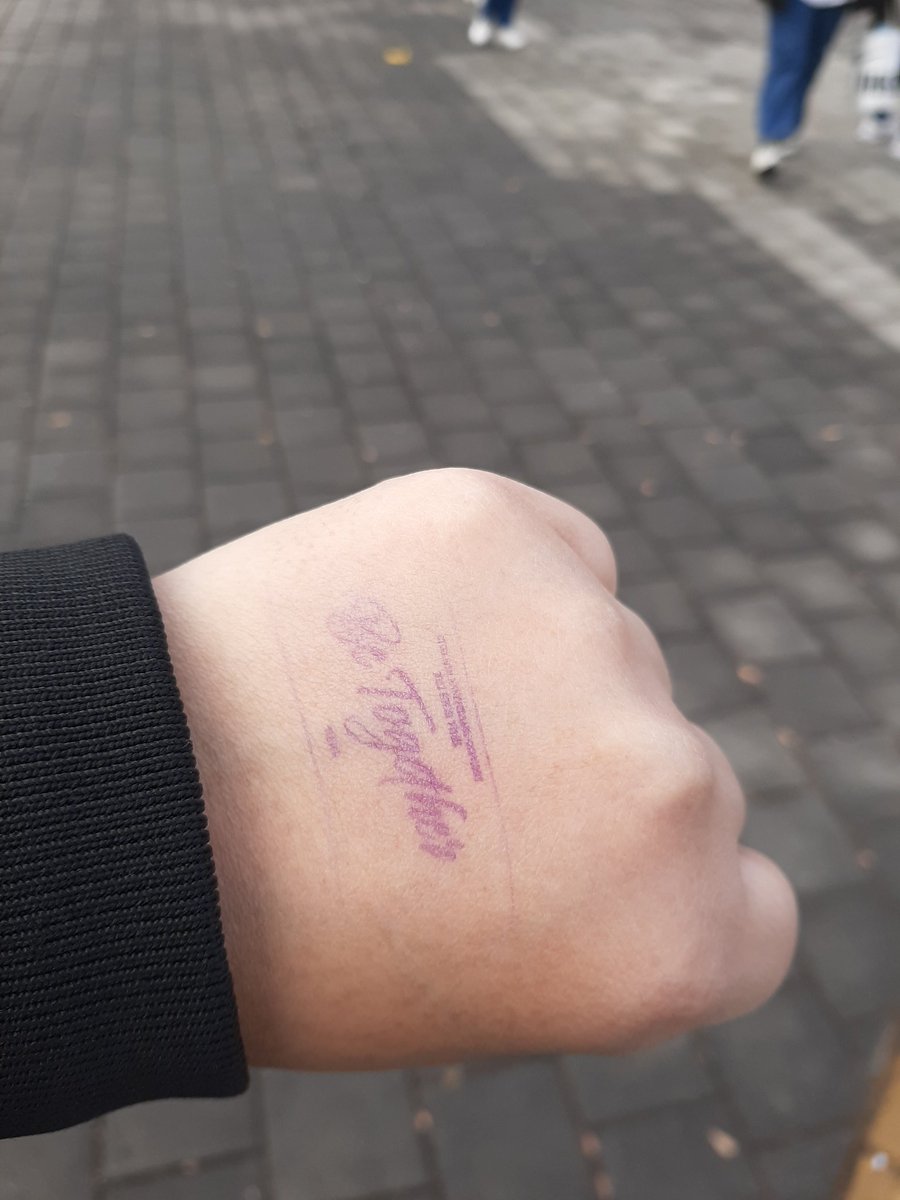 bitubinuna's tweet photo. it's been a wk since the 3-day btbt be together concert ended... this might be my [temporary] goodbye, but 누나 will still keep an eye on you, brats 😂 💙
glad i was able to make it &amp; thankful you ended/started my yr with positivity and hope. til nxt time, my lil bros~ https://t.co/CPaoXRWwQg