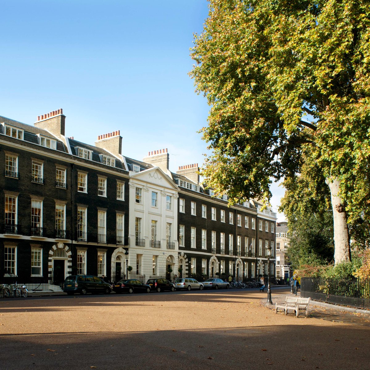 voguecollegeuk's tweet photo. Conde Nast College of Fashion & Design is proud to reveal our lovely new home in London's historic Bedford Square ๐
#CNCollege #condenastcollegelondon #studyfashion #condenastcollege #onlinefashioncourse #condenast https://t.co/DHGN23wTWK