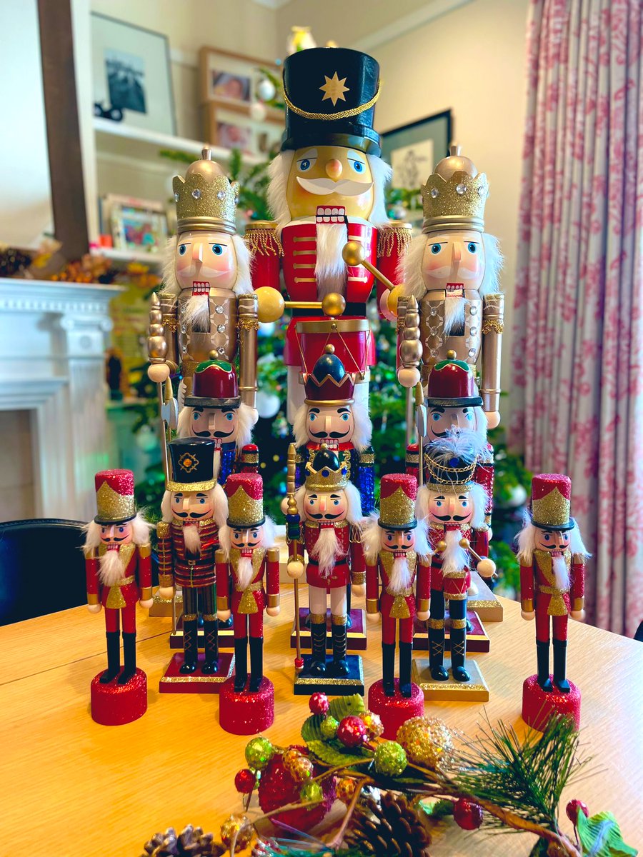rob_dey's tweet photo. Christmas 2022 finished late this year with the decs only just coming down. A holiday of some peace, a little relaxation, family, friends, gifts, covid and other surprises! Nice.

356 days to go… 🎉🎄❄️ https://t.co/YnlUxiJMug