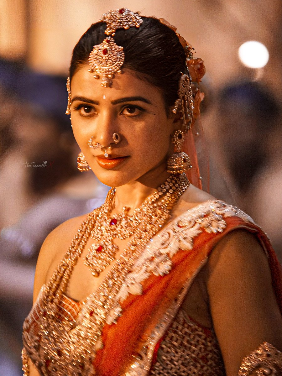 Pavani56149080's tweet photo. I want to hug Neelima guna mam for this look @Samanthaprabhu2 
🤩🤩🤩🤩🤩🤩🤩🤩
S
U
P
E
R
S
T
A
R 
#ShaakuntalamTrailer 
#Shaakuntalam 
#SamanthaRuthPrabhu https://t.co/i8QVQeSvvh