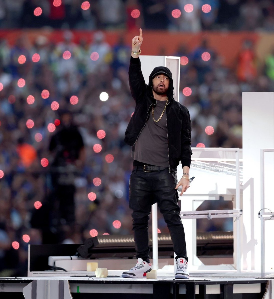 marshrapgod's tweet photo. Eminem at Superbowl Halftime Show 2022 https://t.co/nE0fB5sspN