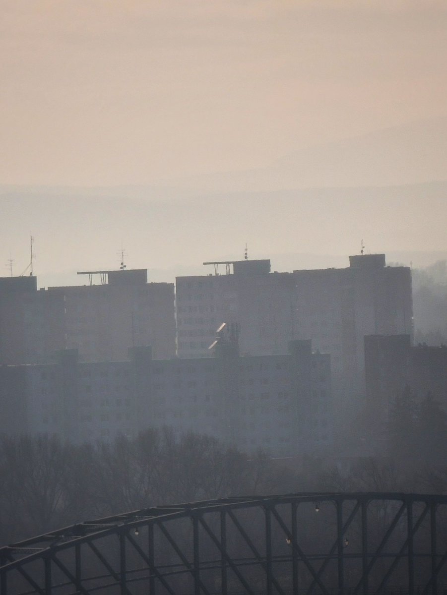 gcarter_x's tweet photo. Winter season in Eastern Europe...❄️
#winter #streetphotography #wanderlust #polska #photography #socialistmodernism #hungary #travelgram #urban #wanderlust #balkans #bulgaria #slav #Travel #slavic #calvertjournal #europetravel #slovakia #canon #architecturephotography https://t.co/p2QPcqhnOl