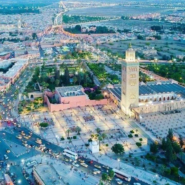 sakinaabouelho2's tweet photo. مدينة مراكش الحمراء🇲🇦❤
وردة بين النخيل https://t.co/z24gL5hYgZ