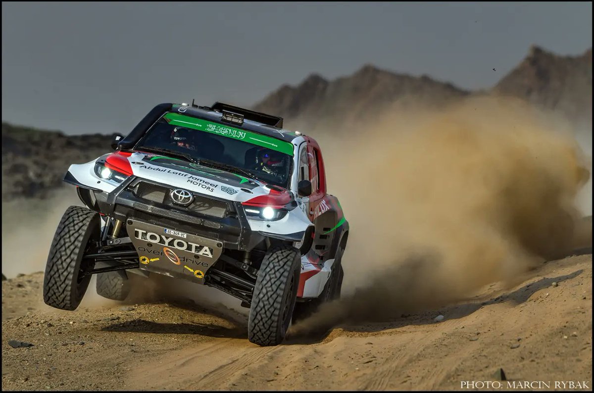 OpensTightens's tweet photo. #OffTopicTweet 1/2
Halfway through a tough @dakar, rooting for the crews that have #rallying background specially...
Pics @ProkopOfficial - @AbuDhabiRacing1 - @BRaidXtreme - @marcinrybakpho1 https://t.co/C5PI4PJZ5j
