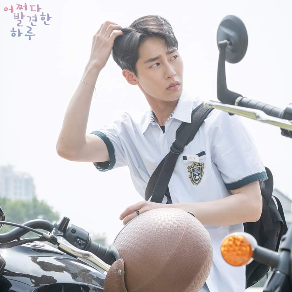 KodhitHD's tweet photo. แต่ถ้าชอบทรงอย่างแบด ก็ต้องยกให้เรื่องนี้ “Extraordinary You” เลยกับบทบาท “แบคคยอง” มีใครโดนแจอุคตกจากเรื่องนี้บ้างคะ  

 "Extraordinary You" 
ซับไทย https://t.co/CGeUluMam4

#LeeJaeWook #ExtraordinaryYou #ชั้นรักเค้า https://t.co/yhowJFsxN8