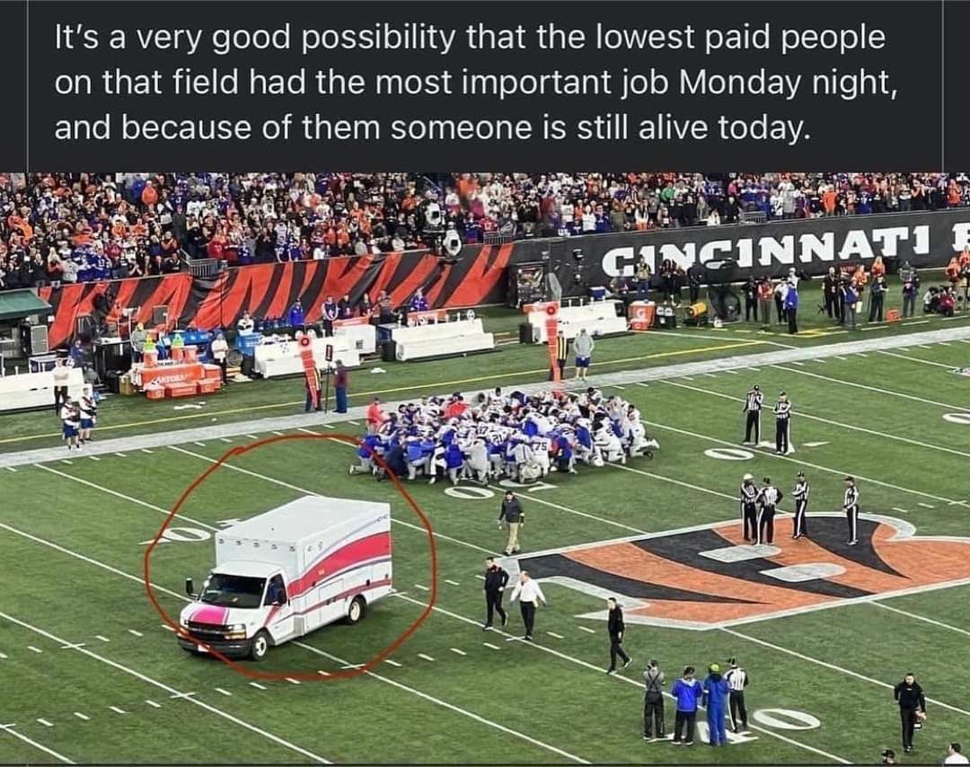 ConstableChaos's tweet image. Just gonna put this out there with total respect to our friends in green .. 👍👍
#Team999