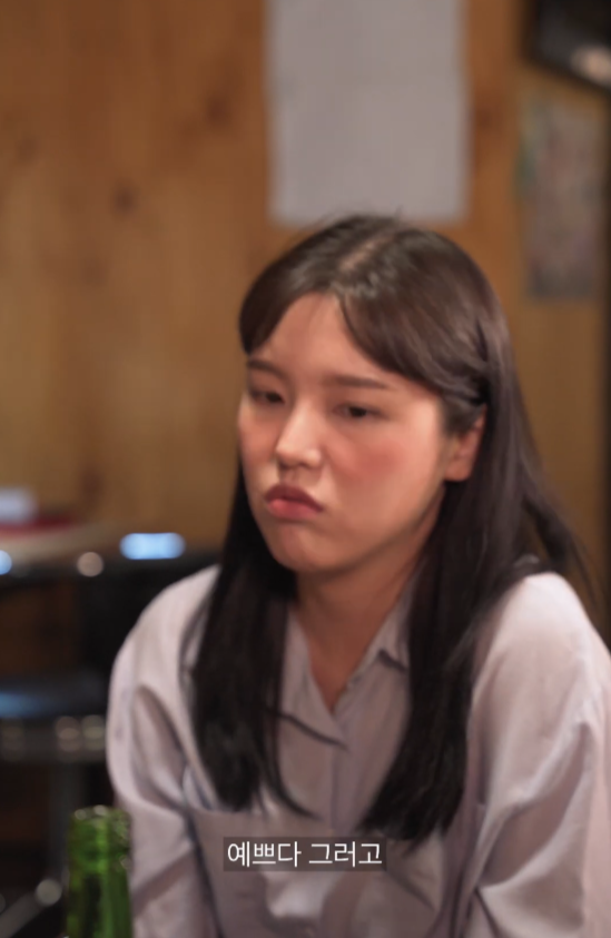 ZIPPINGofficial's tweet photo. [첫사랑 징크스 EP.13~EP.14 업로드]

술자리���서 친구만 챙겨서 서운했는데
다음 날엔 내 사소한 것까지 기억하는 남사친..
그래서 누구 좋아하는 건데!! 헷갈려😖

EP.13 보러가기
🎬 https://t.co/oZFERsyTXH
EP.14 보러가기
🎬 https://t.co/rjLKsSyo50 https://t.co/jl539xh7EB