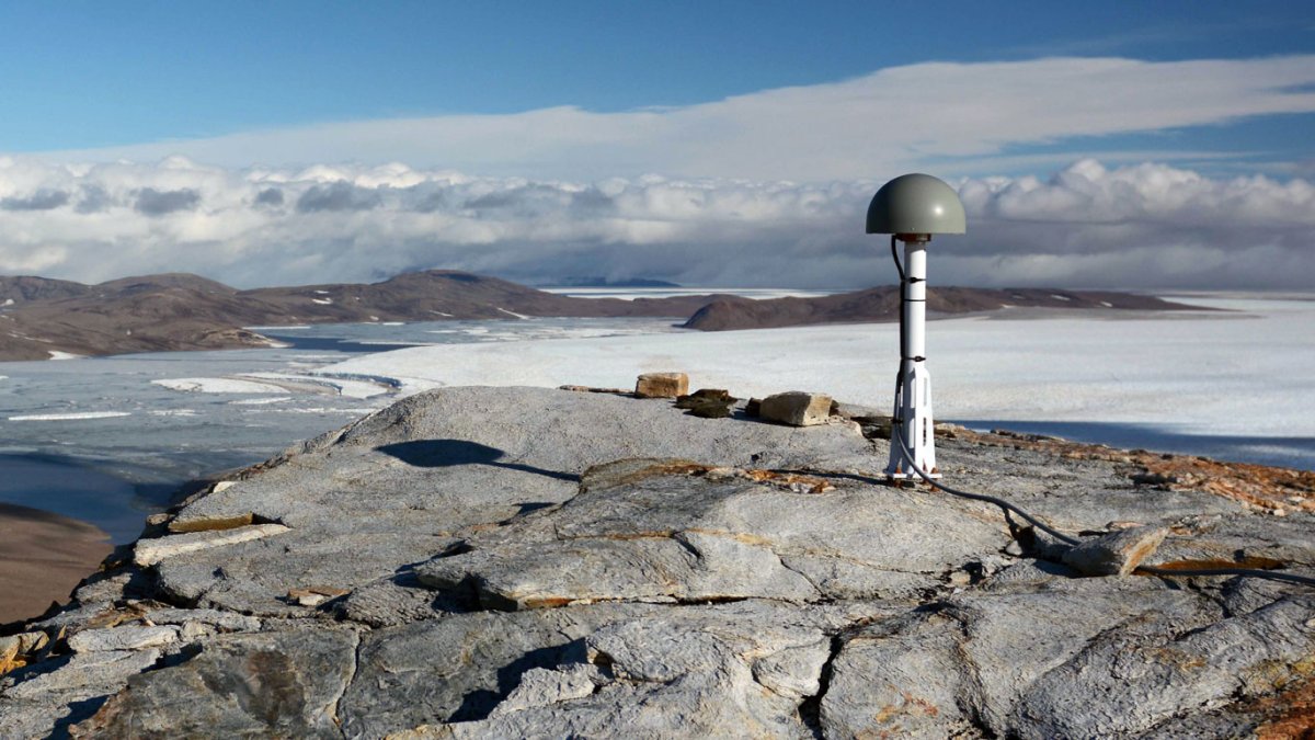 GNSS data til overvågning af klimaforandringer -kontinuerte opmålinger til navigationssatellitter er nu er frit tilgængelige. Direkte anvendelig til landmåling, postprocessering af droneflyvninger og overvågning af klimaforandringer. #fridata #sdfi
dataforsyningen.dk/news/4820