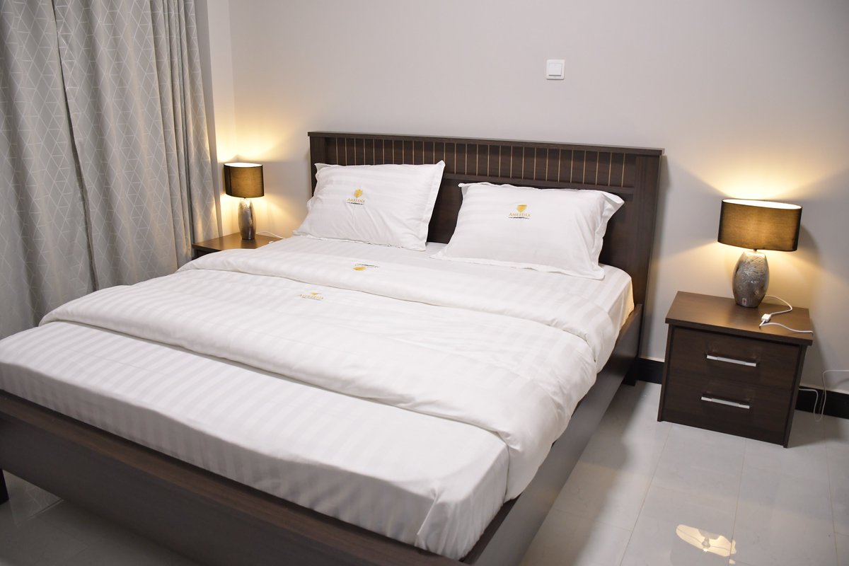 k_ajuna's tweet photo. All rooms both single &amp; double come with a fully furnished kitchen for your fine living @Amreena_aprtmts 
Book today 0786674495.
They are Located along kyanja ring road https://t.co/XKFeBNv04b