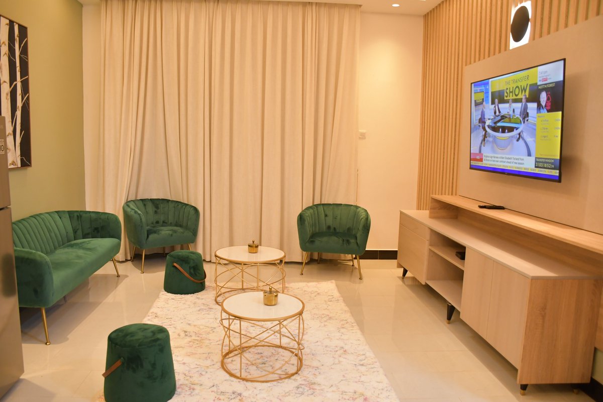 k_ajuna's tweet photo. All rooms both single &amp; double come with a fully furnished kitchen for your fine living @Amreena_aprtmts 
Book today 0786674495.
They are Located along kyanja ring road https://t.co/XKFeBNv04b