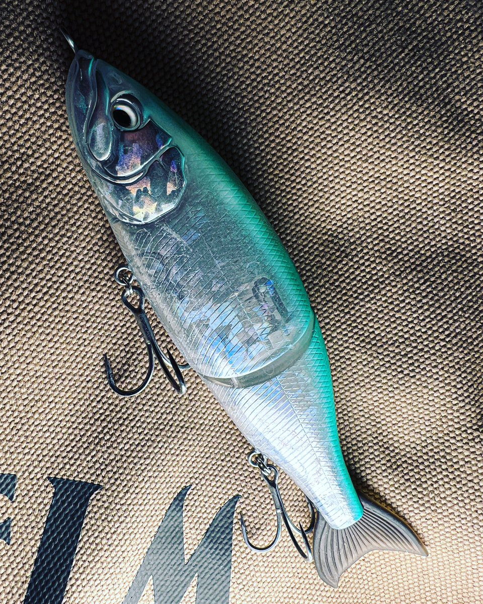 babyfacejapan's tweet photo. BB180-MSS & BB180-SF
#40 CRYSTAL BABY BLUE
このCrystal Baby Blue、とってもオシャレに出来て満足している。
#babyface_japan #bb180. #bb180mss. #bb180sf. #シーバスルアー #ルアー #シーバスフィッシング #東京湾シーバス #湾奥シーバス #ボートシーバス #シーバス. #ビックベイト. https://t.co/gWmlv5b9f0