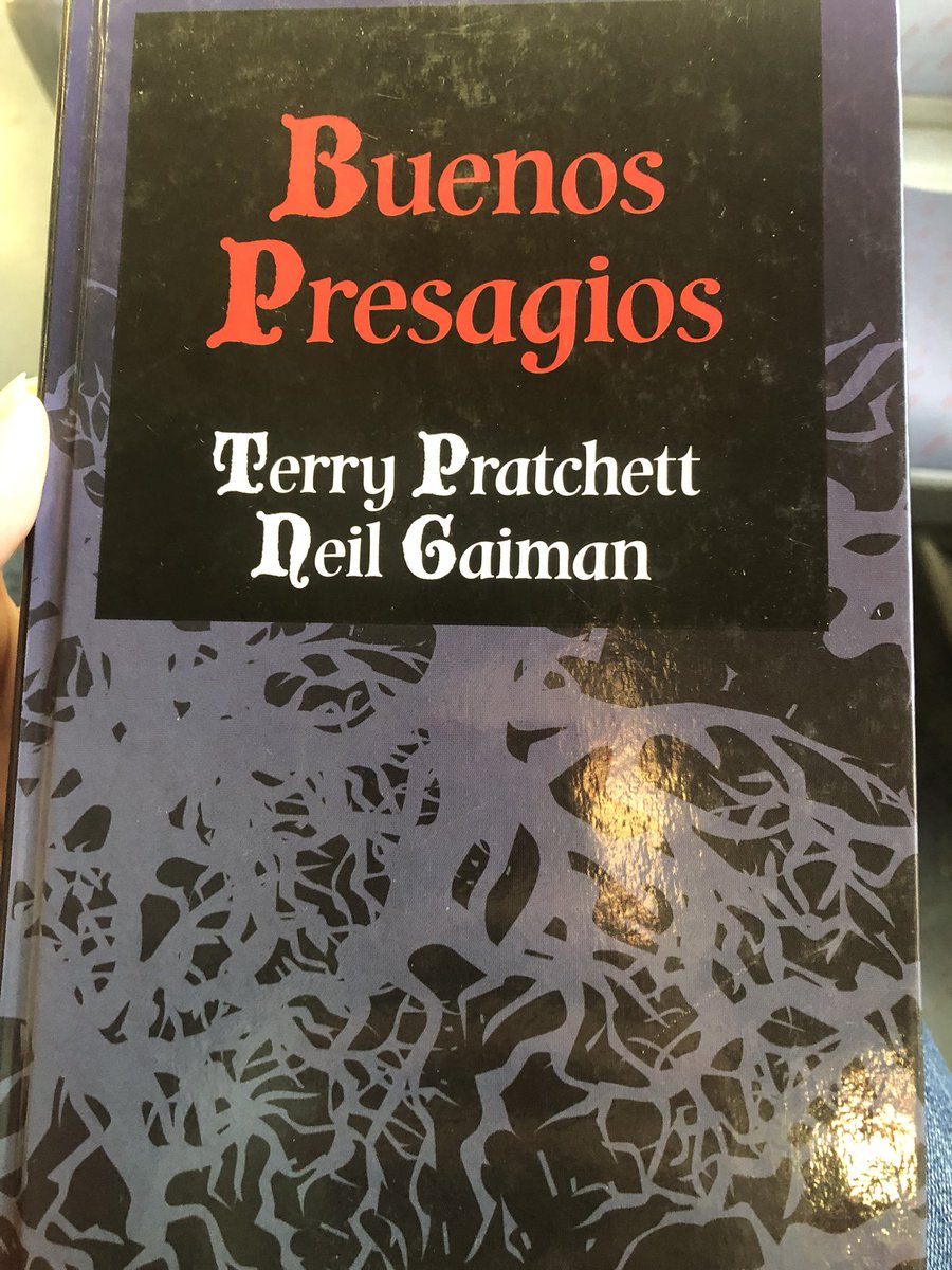 ETorresSimon's tweet image. Empezamos bien el #readnride 2023.  Uno de mis autoregalos navideños.