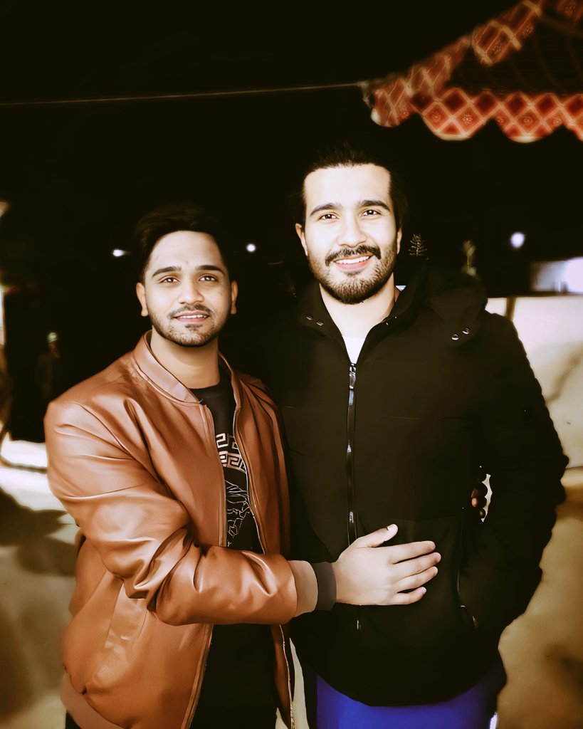 jax_tender's tweet photo. I am very lucky to have met someone who I am a fan of✨❤️
#FerozeKhan https://t.co/k66BO6pMwb