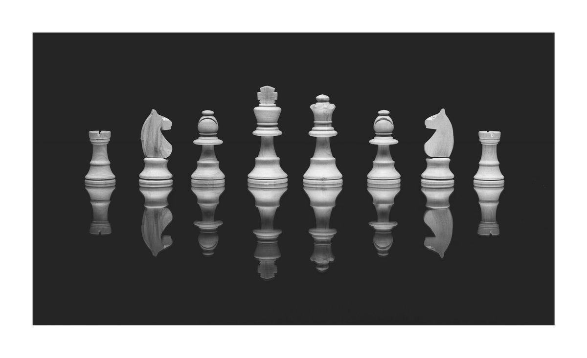 The Line-up for #WexMondays #fsprintmonday #Sharemondays2022 #appicoftheweek #SonyAlpha #SonyAlphaShots #Chess #Reflection