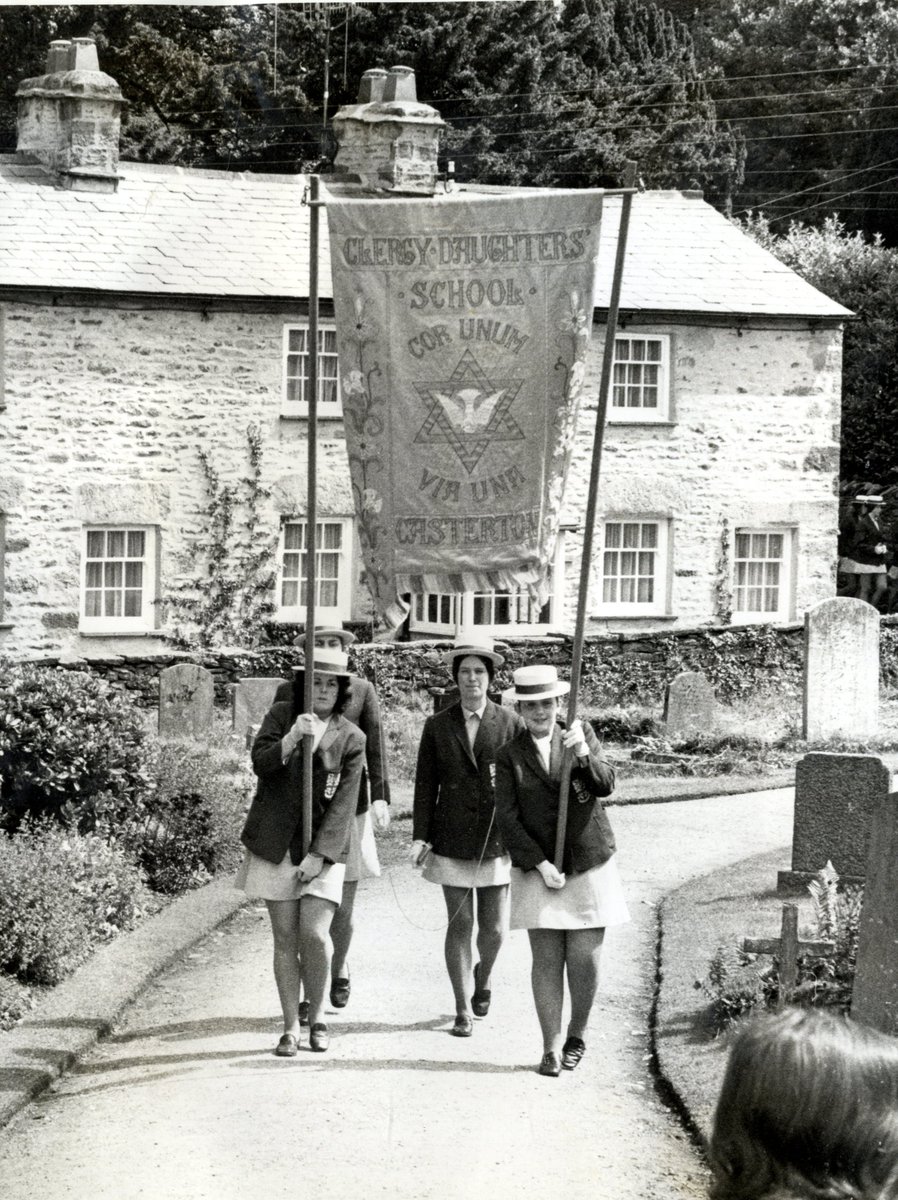 SedberghArchive tweet picture
