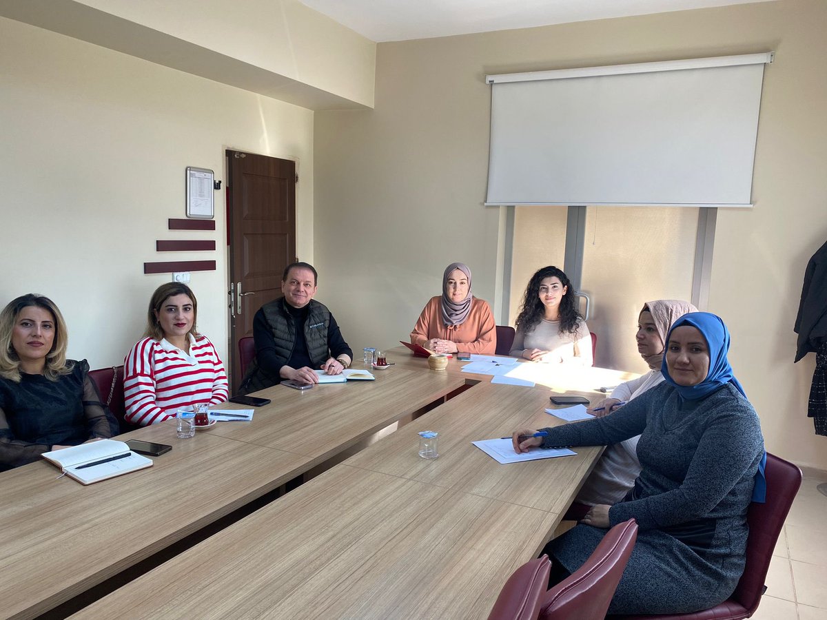 CizreSHM's tweet photo. Kuruluşumuz Eğitim birimi, Cizre ilçemizde kadınlarımıza, gençlerimize hizmet sunan ADEM, ÇATOM ve Kadın Destek Merkezi Koordinatörleriyle bir araya gelindi, 2023 yılında sunulacak eğitimler planlandı @CizreKaymakamlk @nazlidemirrr @sirnakash @Nezirtatar1 @ASHB_ATHGM @ksgm_ashb https://t.co/ED13qHZC03