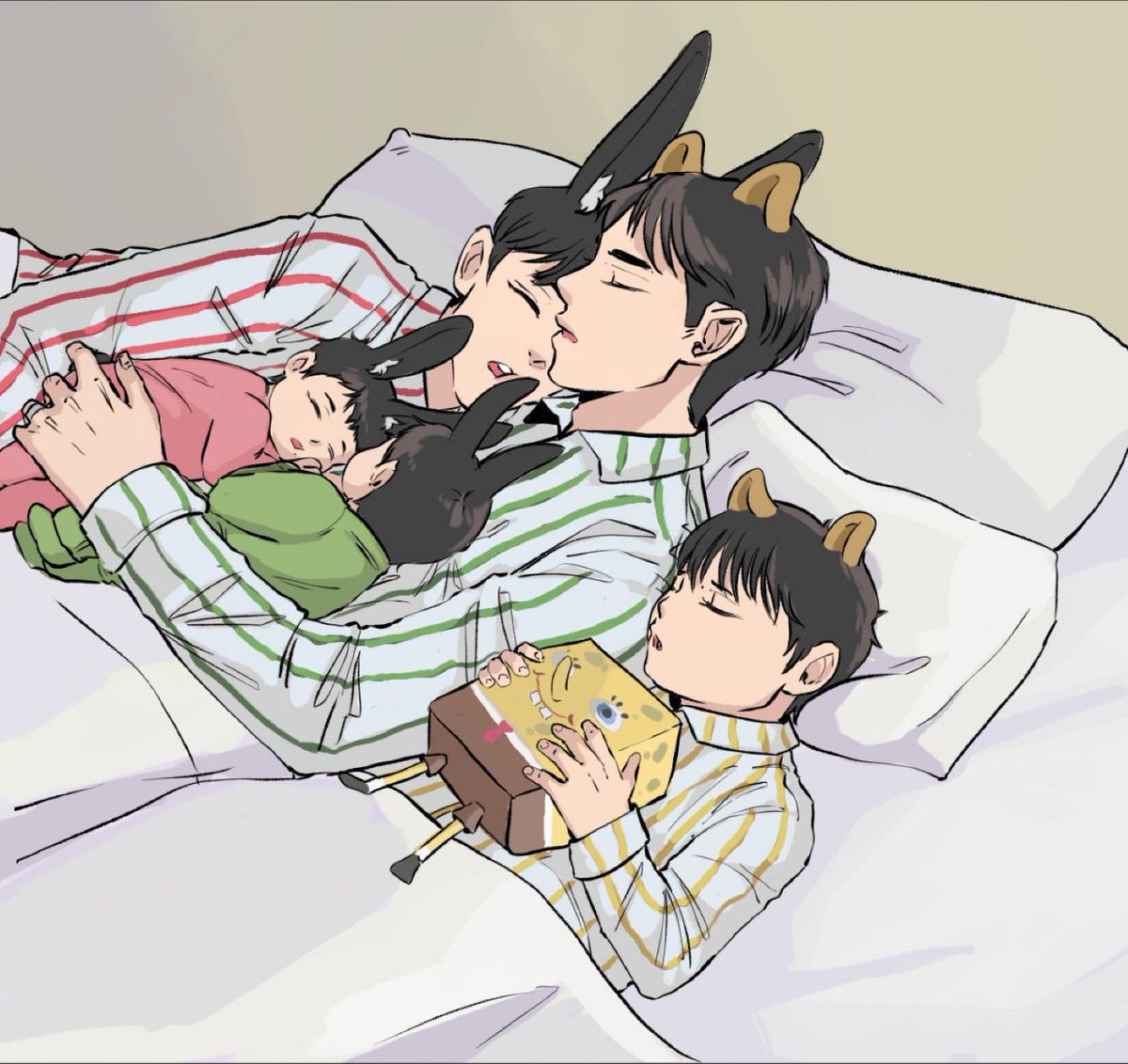 mourmisty's tweet photo. Family https://t.co/DYv4madaga