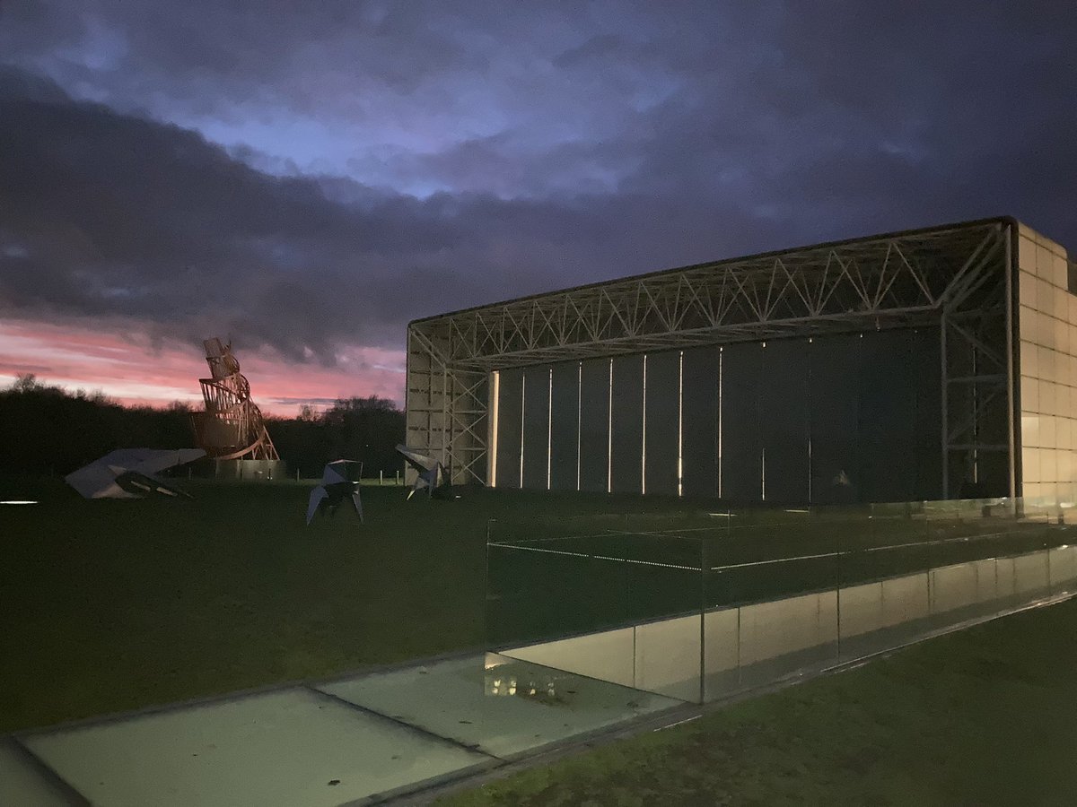 jimmyx147's tweet image. Lovely sunset last week over The Sainsburys Centre (aka Avengers HQ) @uniofeastanglia