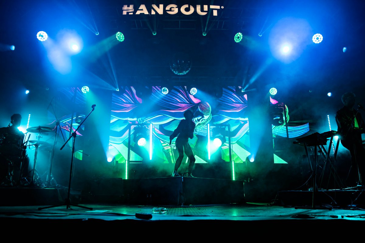 latentmemories's tweet image. We were on the @hangout_psm stage with @softanalog on January 6th! 💎❤️‍

We are still in this dream, what about you?

#latentmemories #softanalog #stagedesign