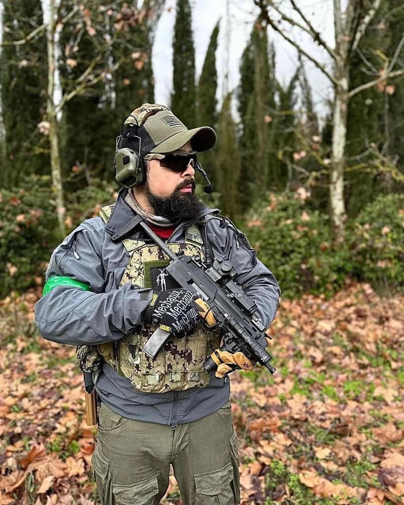 Weapon762 tweet media