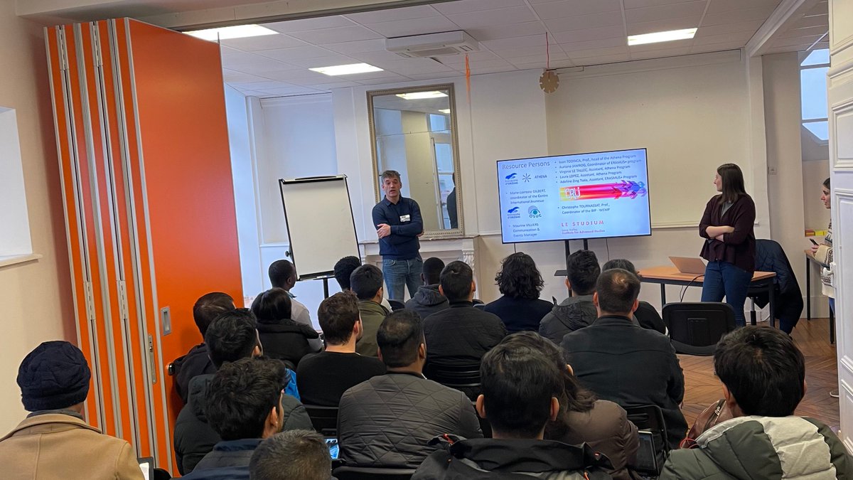 Gautier Laurent (@glaurent_3dgeo) on Twitter photo This is the first session of our international course Blended Intensive Program #BIPWEMP: 4 tools (#GIS, #Reactive_Trasport, #DRP Digital Rock Physics, #Microfluidics)- 4 topics (#Water, #Energy, #Mining, #Pollution) <a href="/Univ_Orleans/">Université d'Orléans</a> & <a href="/OSUC_fr/">OSUC</a> & <a href="/athena_europe/">ATHENA European University</a> This is the first session of our international course Blended Intensive Program #BIPWEMP: 4 tools (#GIS, #Reactive_Trasport, #DRP Digital Rock Physics, #Microfluidics)- 4 topics (#Water, #Energy, #Mining, #Pollution) <a href="/Univ_Orleans/">Université d'Orléans</a> & <a href="/OSUC_fr/">OSUC</a> & <a href="/athena_europe/">ATHENA European University</a>