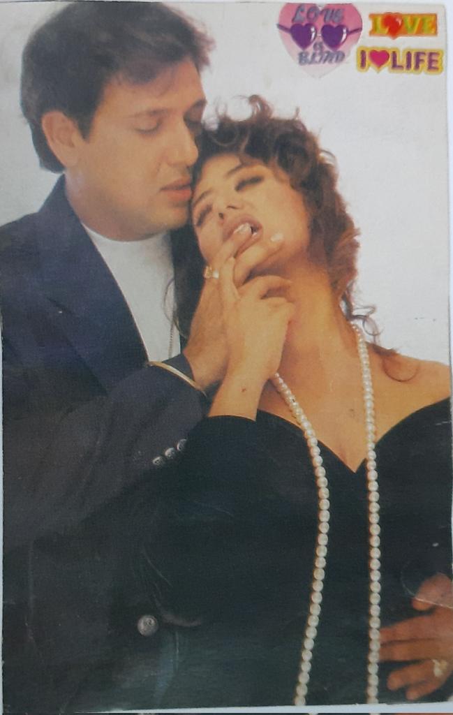 GroupGovinda's tweet photo. #govinda with #RaniMukherjee &amp; #ManishaKoirala https://t.co/tc6grkWzQl