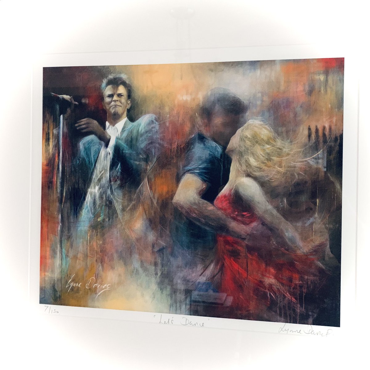LynneDaviesArt's tweet photo. Happy 75th birthday David Bowie. ❤️
Original painted the year he died 2016. This print hangs on my dining room wall. https://t.co/AU1NUrsixd
#bowie #legend #inspiration #painting #prints #art #artist https://t.co/d0aEsnuva9