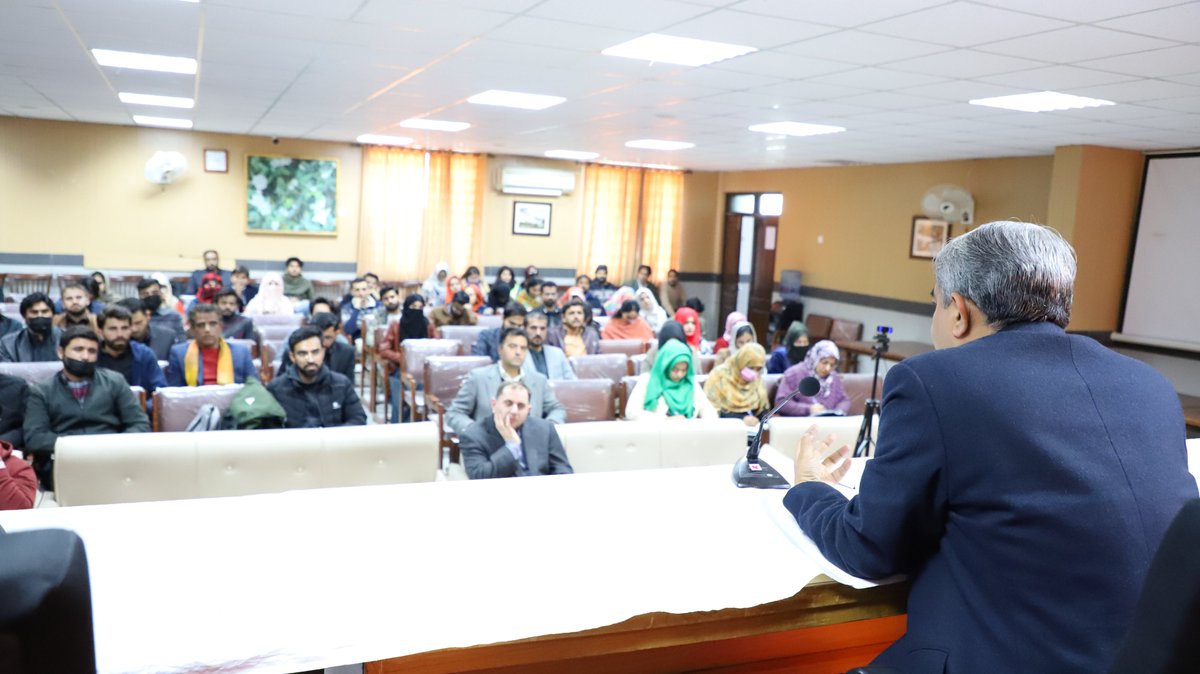 Pakistan Institute of Development Economics (PIDE) tweet media
