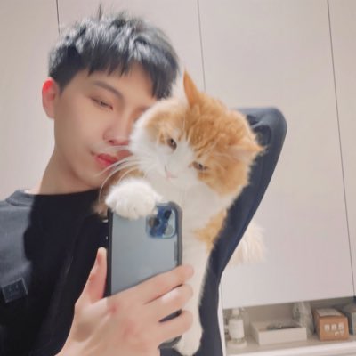 KF95463561's tweet photo. #NewProfilePic (新個人資料照片) https://t.co/8XQCz8KSOR