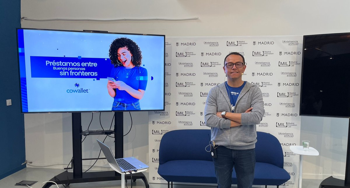 milmadrid_'s tweet photo. 💥 Únete a la sesión de #12Meses12ManerasDeSerInteligente 🤓 Hablamos de #Finanzas inteligentes con Diego Hernández Espinel, de #Cowallet.
🔴 En directo 👉 https://t.co/7q7nPpRLF7
#MadridaMIL #MILMadrid #EventosMIL https://t.co/DRNk9SPnRN