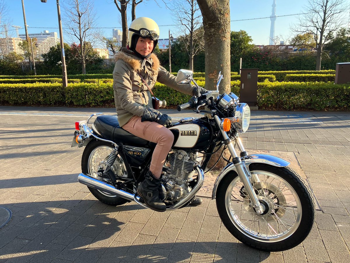 秘密基地備忘録。友人の南房総ツーリングに触発されて南千住ツーリング。往復小一時間。

あ、こんびんば( ´ ▽ ` )ﾉ

#japan #tokyo #motorcycle #vintagemotorcycle #classicmotorcycle #yamaha #yamahasr #yamahasr500 #yamahasr400 #sr初期型 #motorcyclerestoration #オートバイ #火災 #バカ